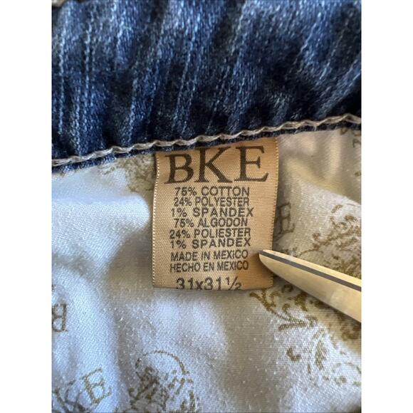 BKE Jeans Womens 31 Blue Sabrina Bootcut Denim Flap Pockets Thick Stitch Bling - Picture 10 of 16